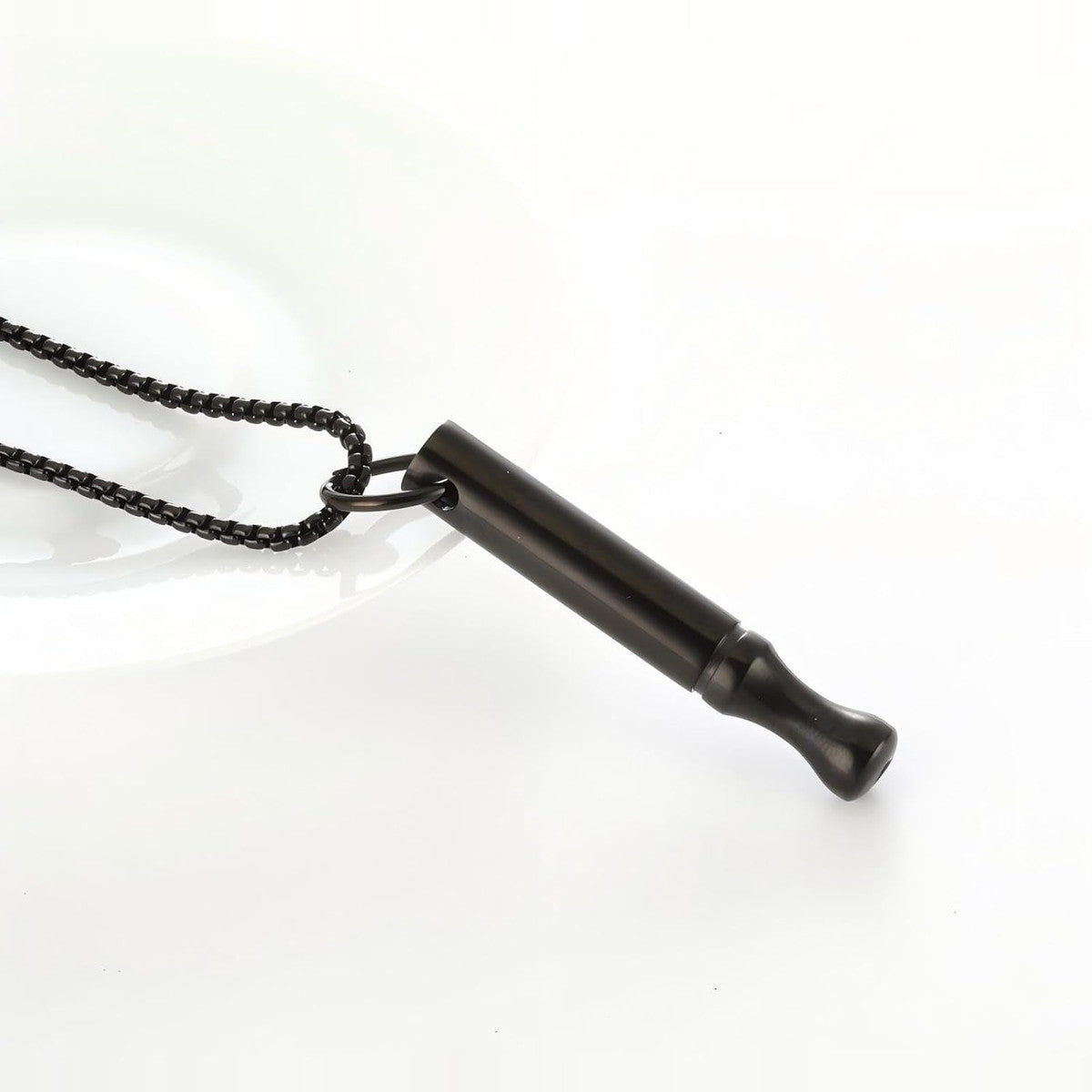 Breathing necklace — black