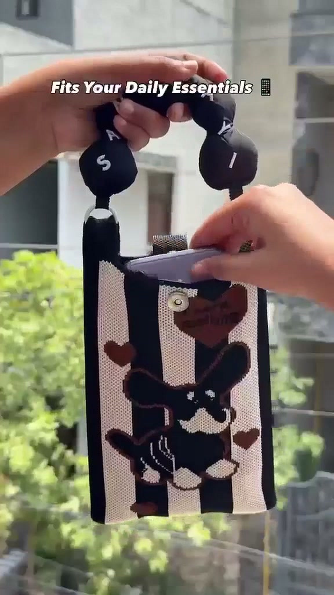 Knitted Mini Phone Tote Bag — gal_owner_04.jpg