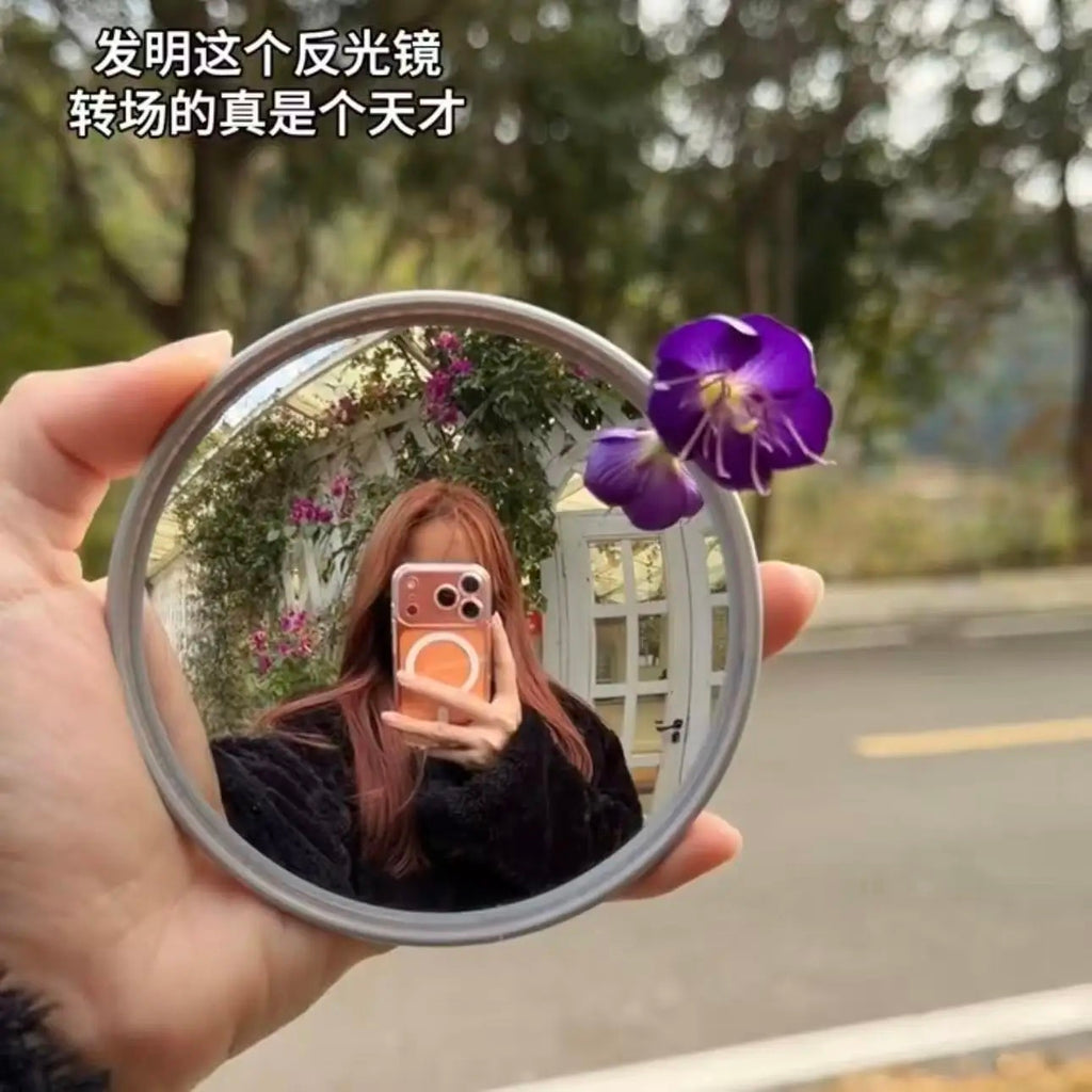 Round Handheld Selfie Mirror — owner_01.jpg