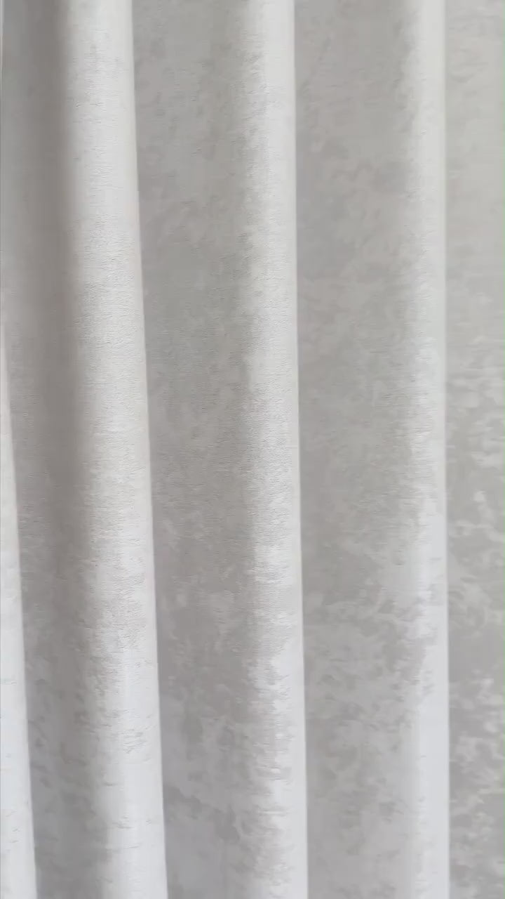 heart curtain 5