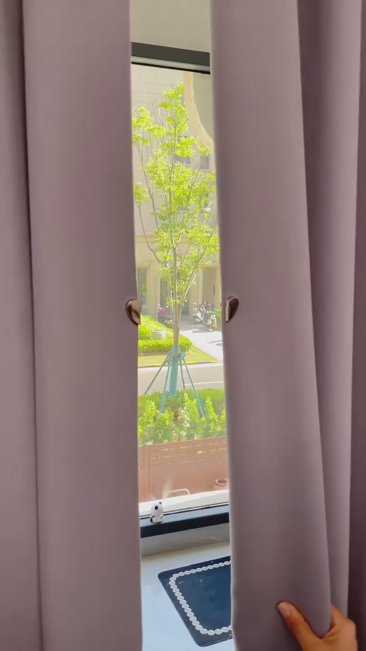 heart curtain 2