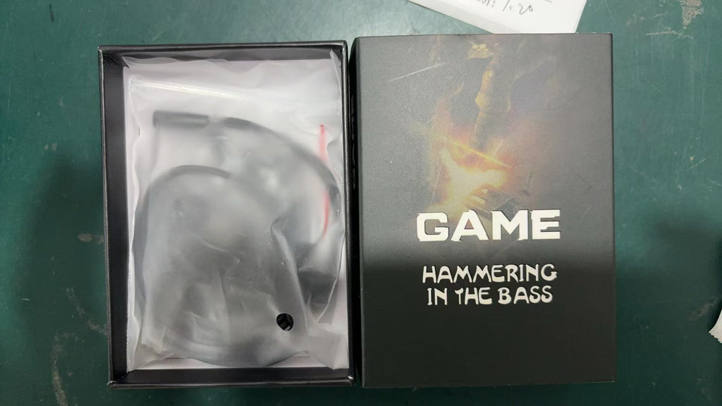 Type-C Wired Gaming Earphones — s26_12_box.jpg